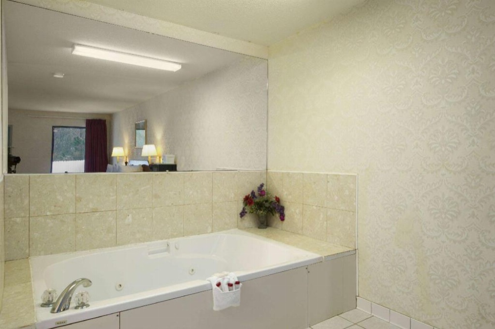 Days Inn by Wyndham Augusta/Fort Gordon Image 13
